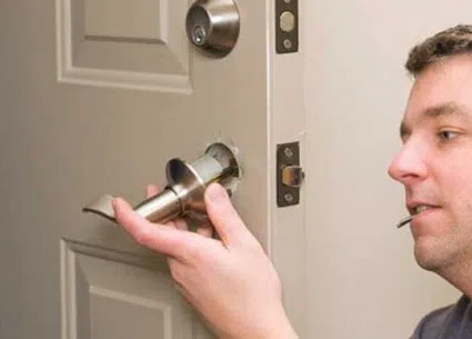 Gold Locksmith Store Santa Monica, CA 310-975-3524 Gold Locksmith Store Santa Monica, CA 310-975-3524 - install-new-locks